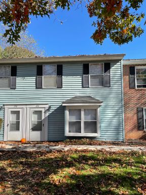 4 Bed 2.5 Bath Rental at 172 Clover Valley Circle, Blacksburg, VA – photo 1