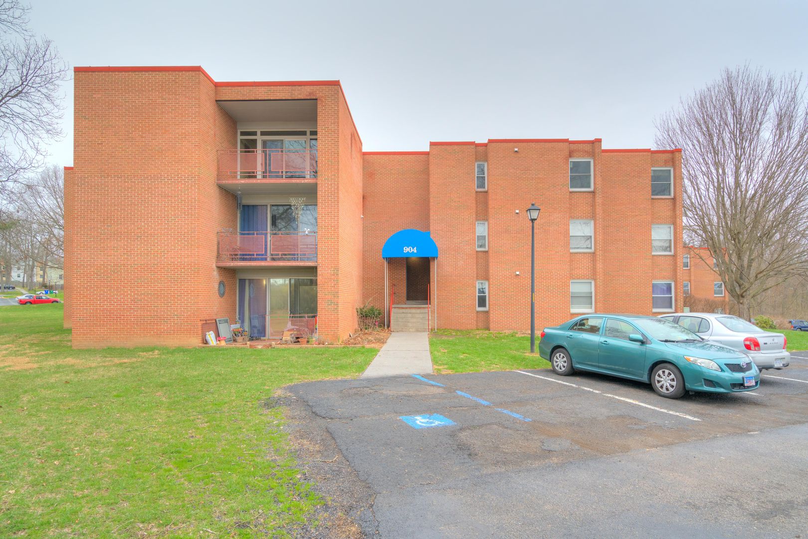 Blacksburg House: 902 Brightwood Manor Unit  C12