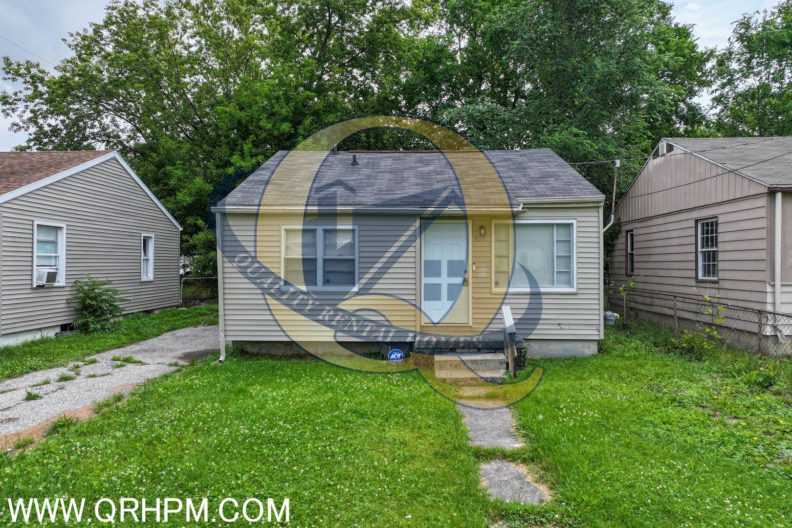 Flint House: 955 S. Ballenger Hwy