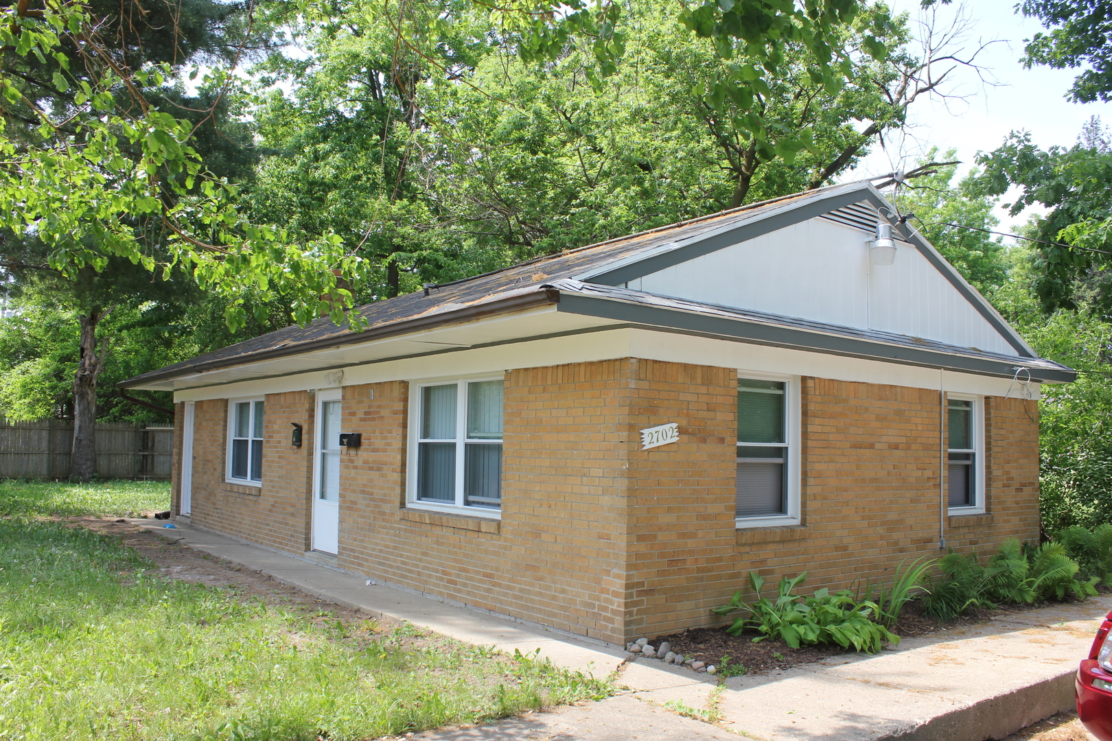 Flint Apartment: 2702 Maryland Ave