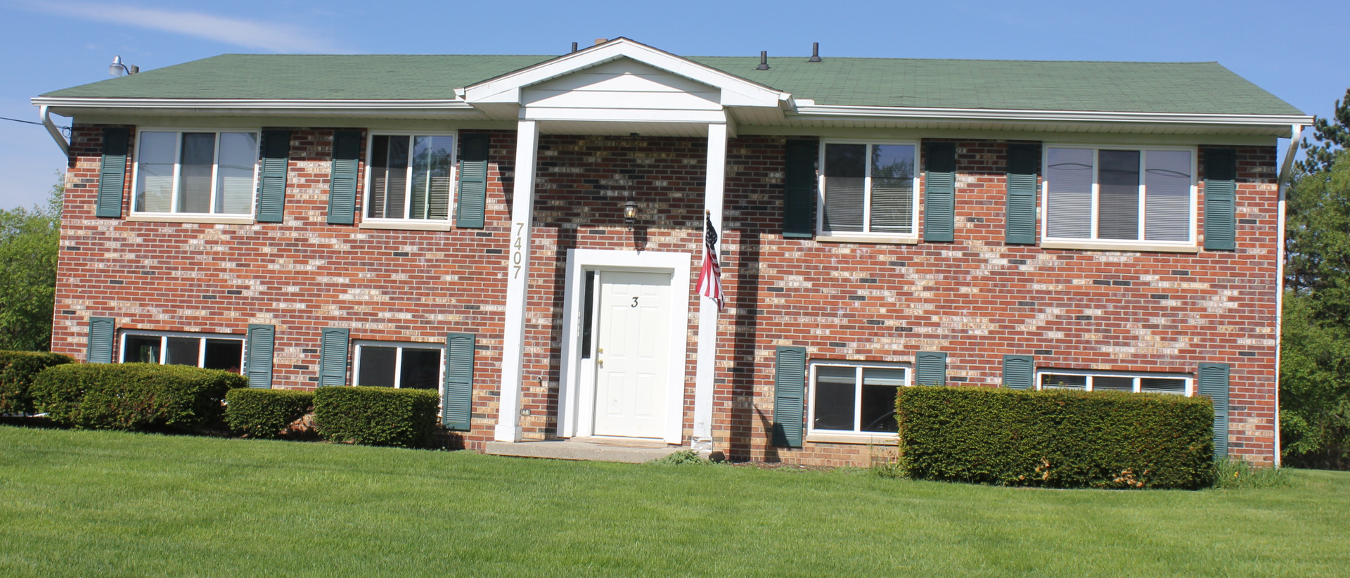 Mt. Morris Apartment: Roger Thomas