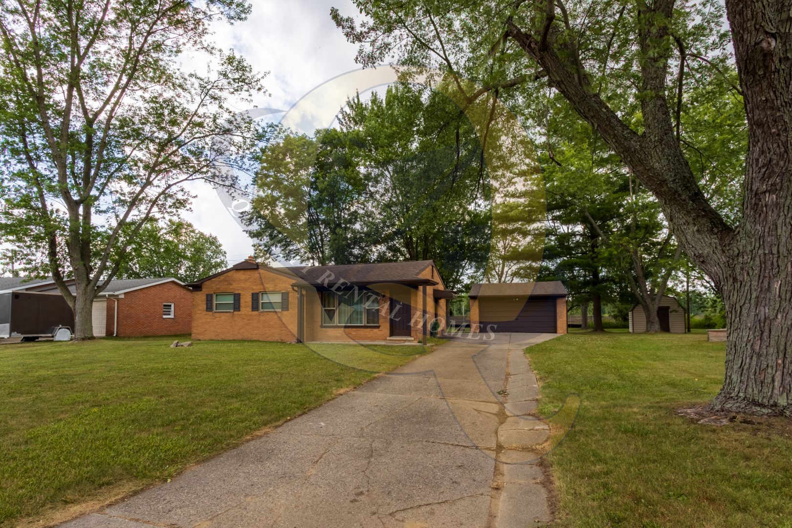 Flint House: 4380 Old Colony Drive