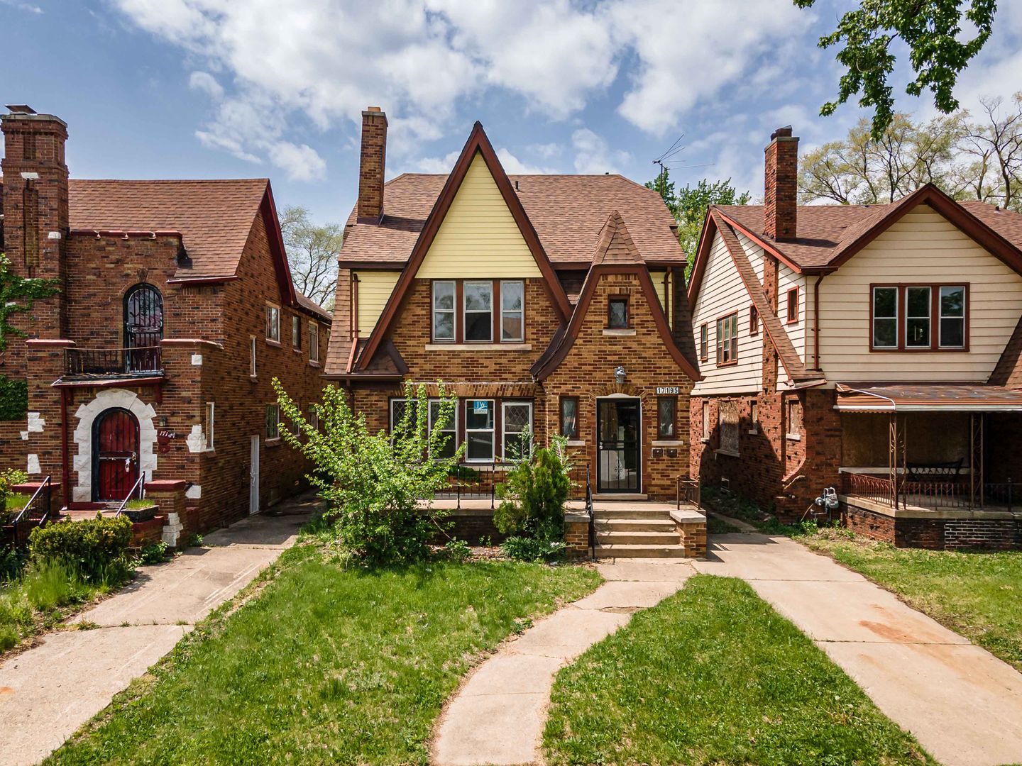 Detroit Apartment: 17195 Northlawn St.