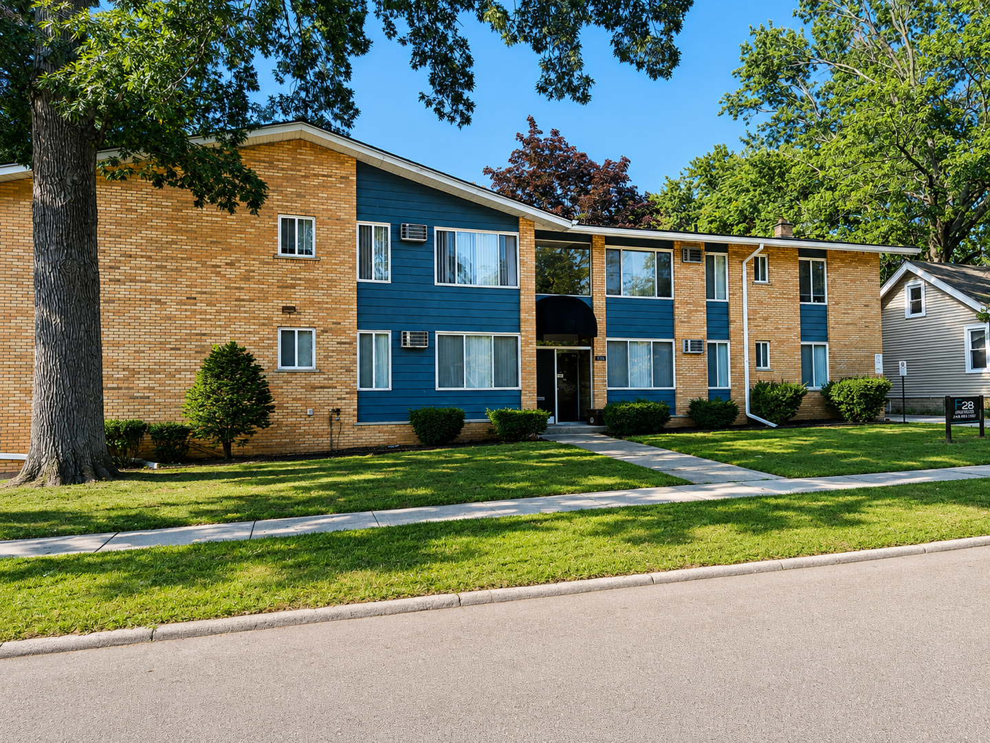 Ferndale Apartment: 590 E. Lewiston