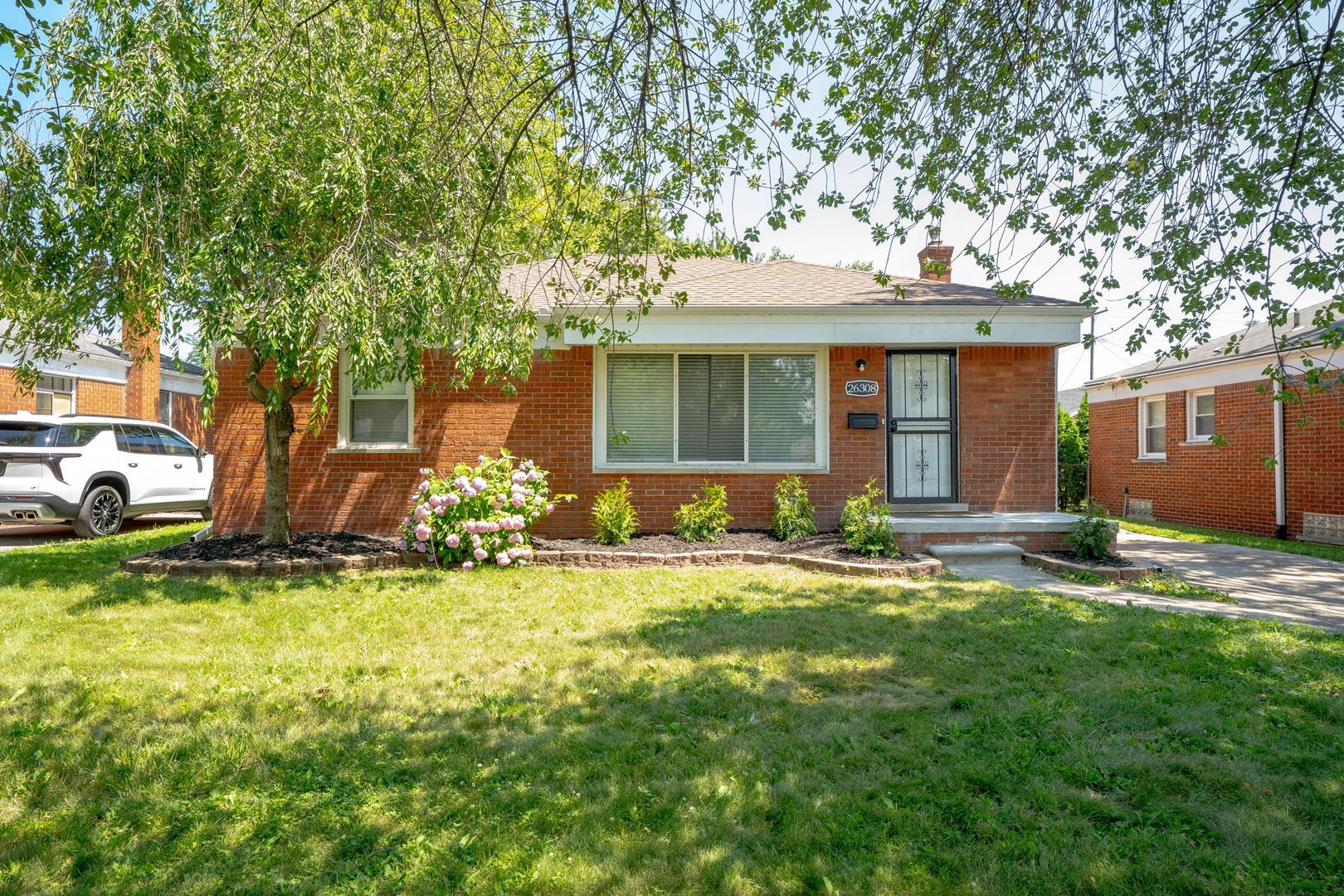 3 Bedroom Ranch - $2250