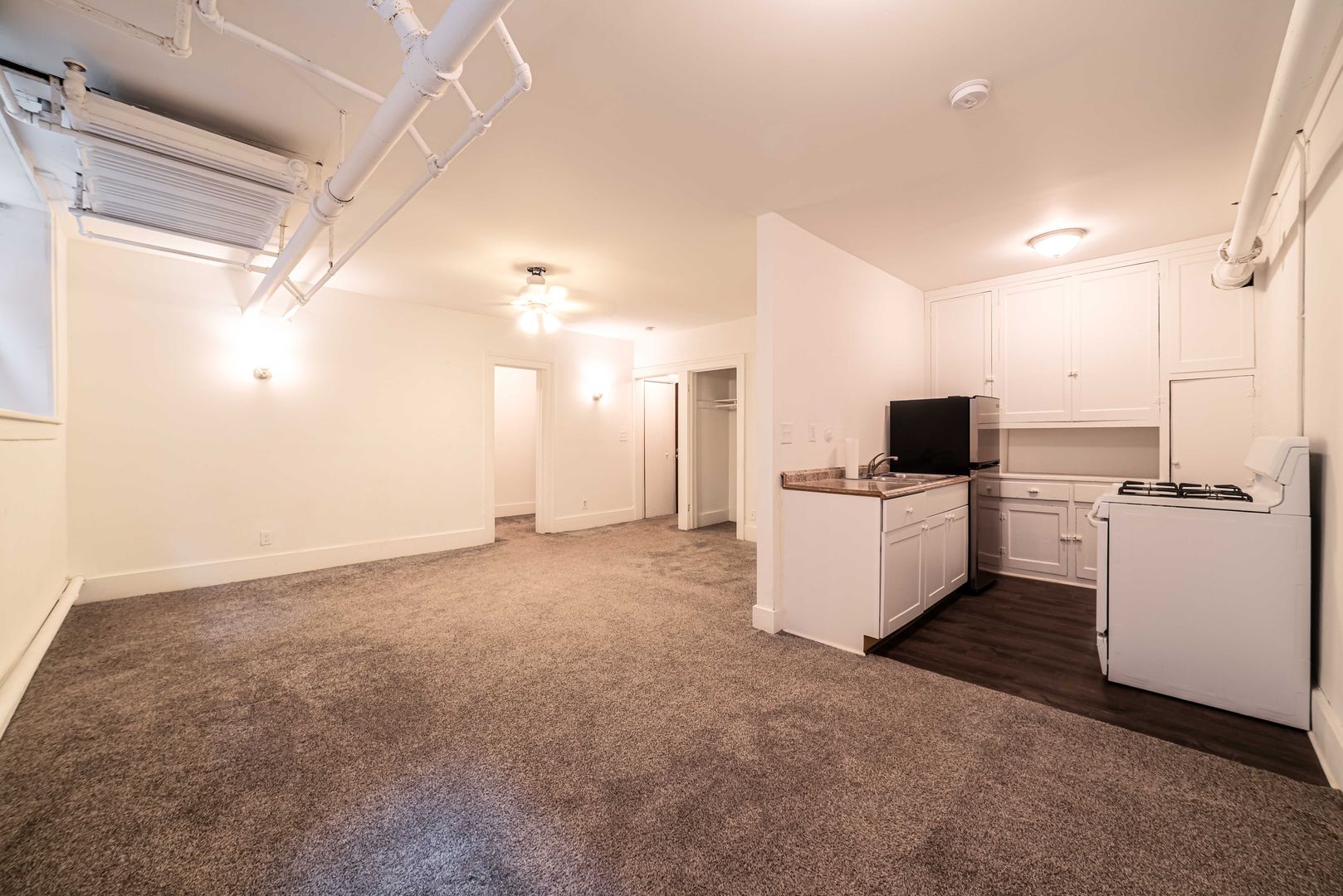 Detroit Apartment: 80 Seward Ave