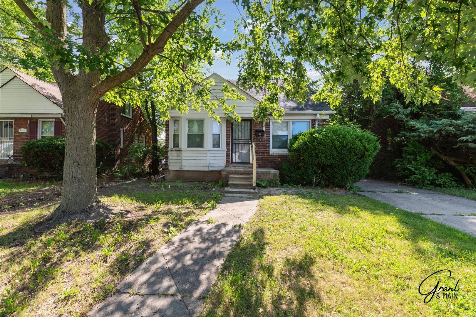 Detroit House: 9108 Archdale