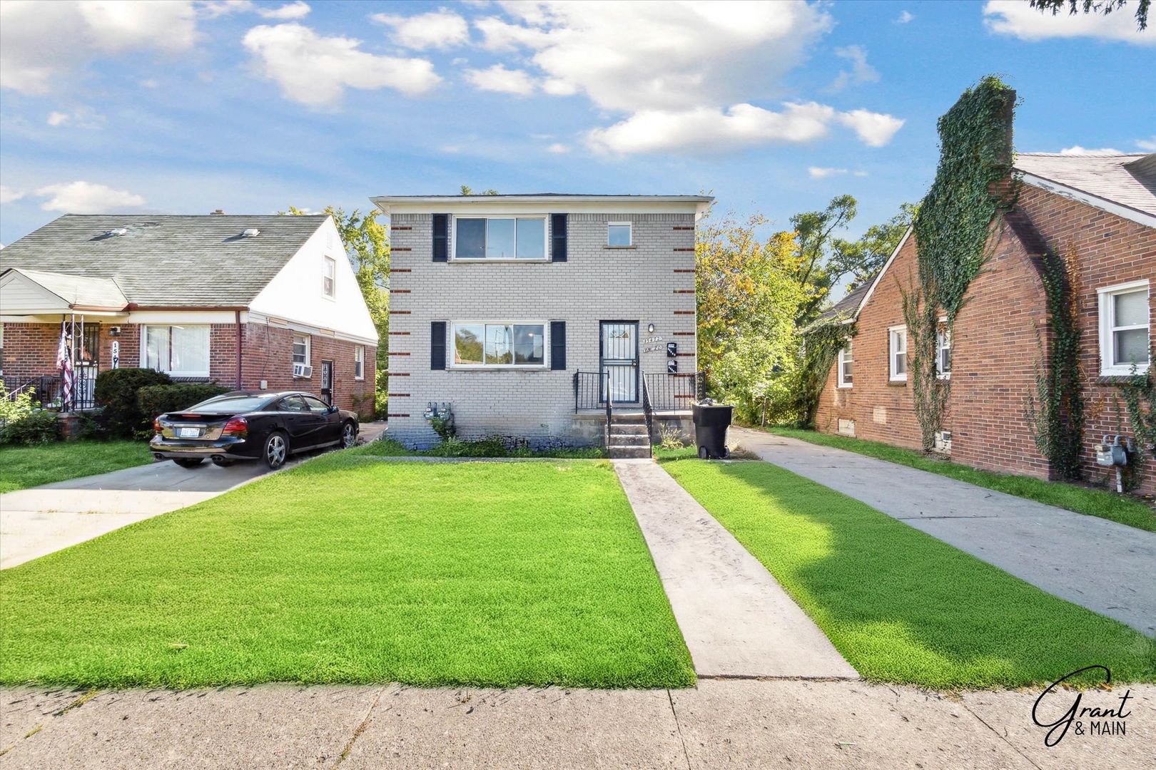 Detroit Apartment: 15470 Greenfield Rd.