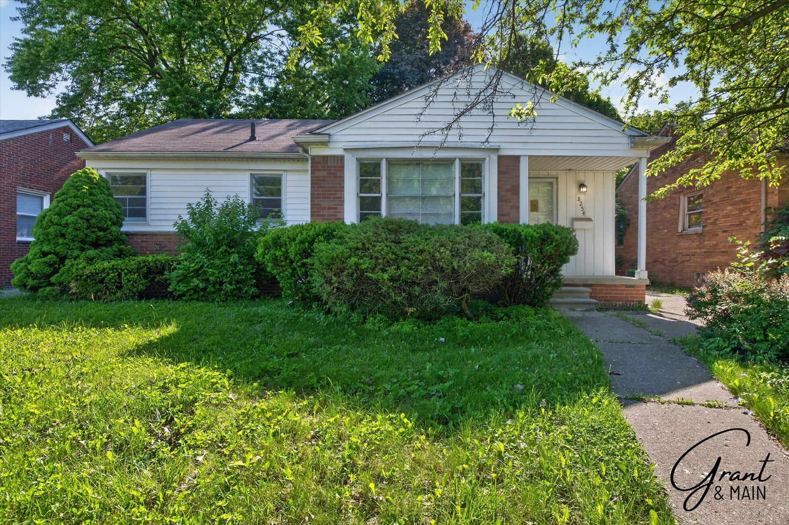 Detroit House: 8254 W. Parkway