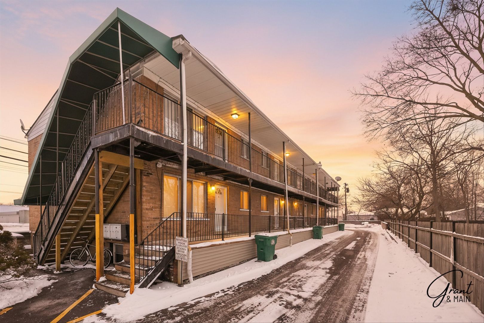 Garden City Apartment: 6409 Middlebelt