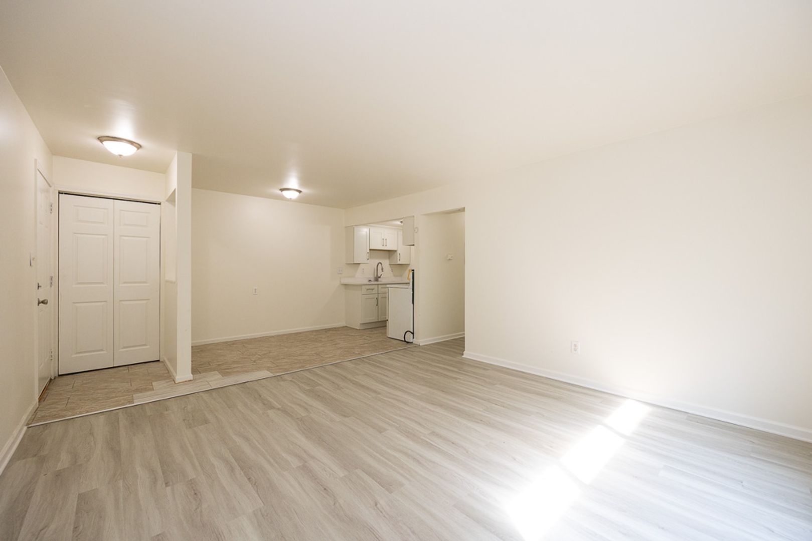 22330 W Warren 22330 W Warren Ave LLC 3 of 8