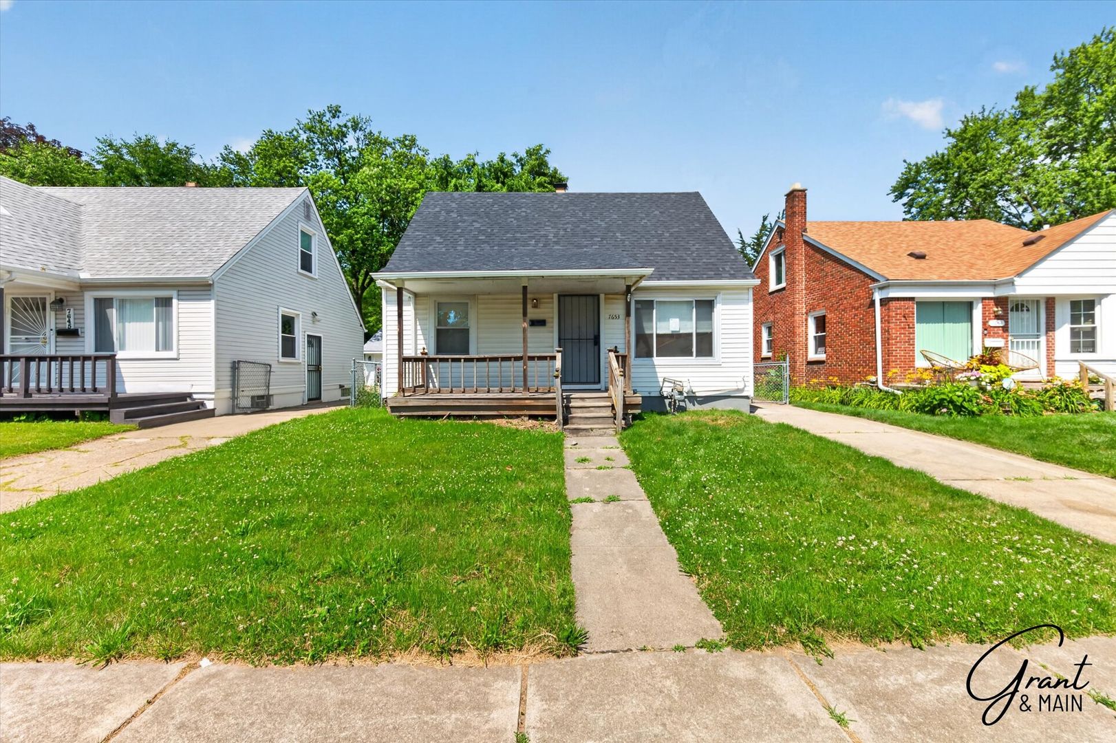 Detroit House: 7653 Dolphin