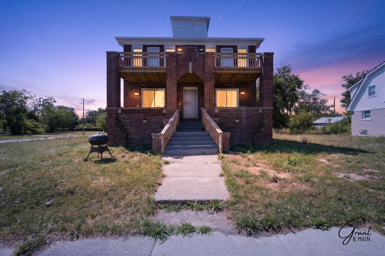 Detroit Apartment: 12932 Greiner