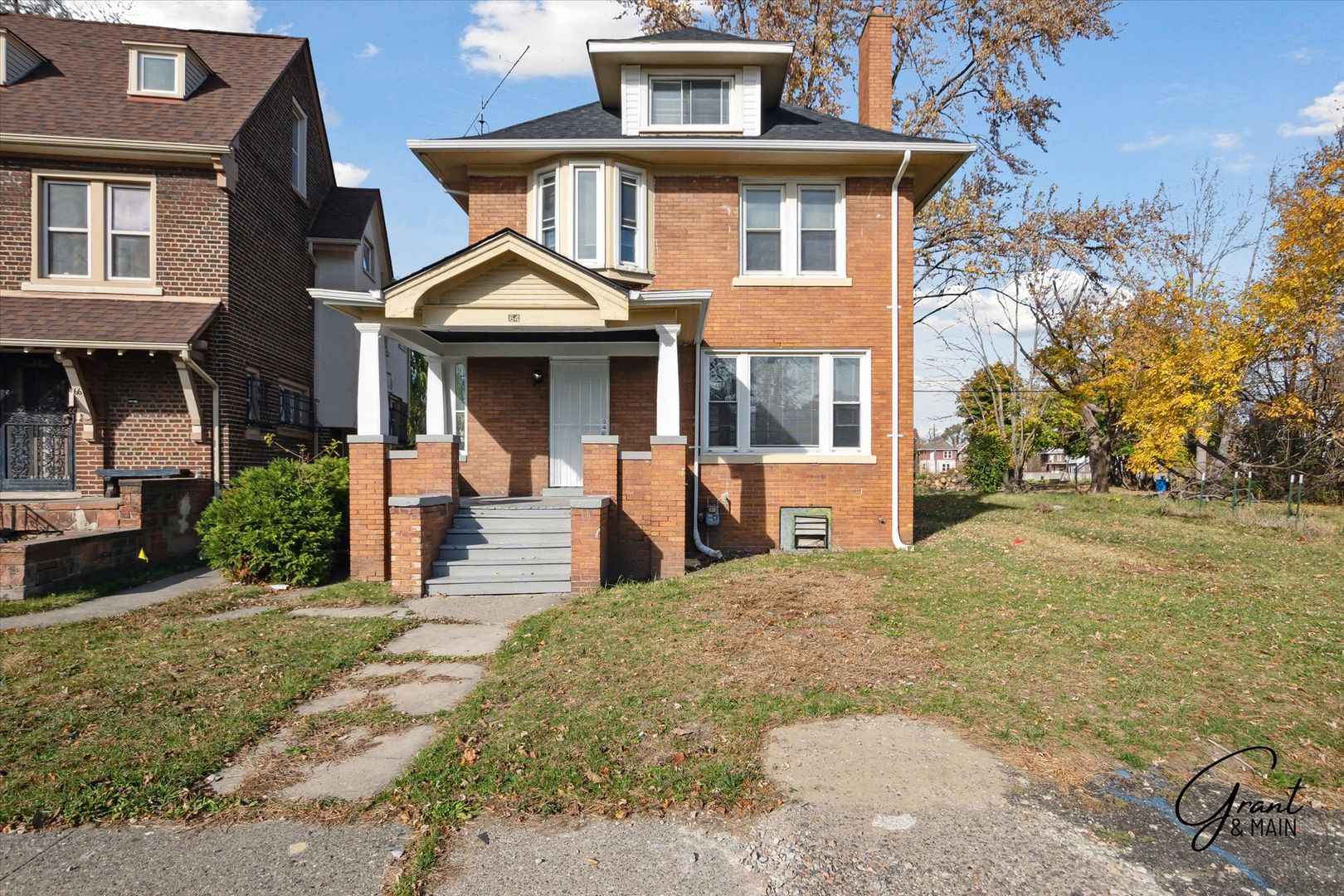 Highland Park House: 64 Glendale