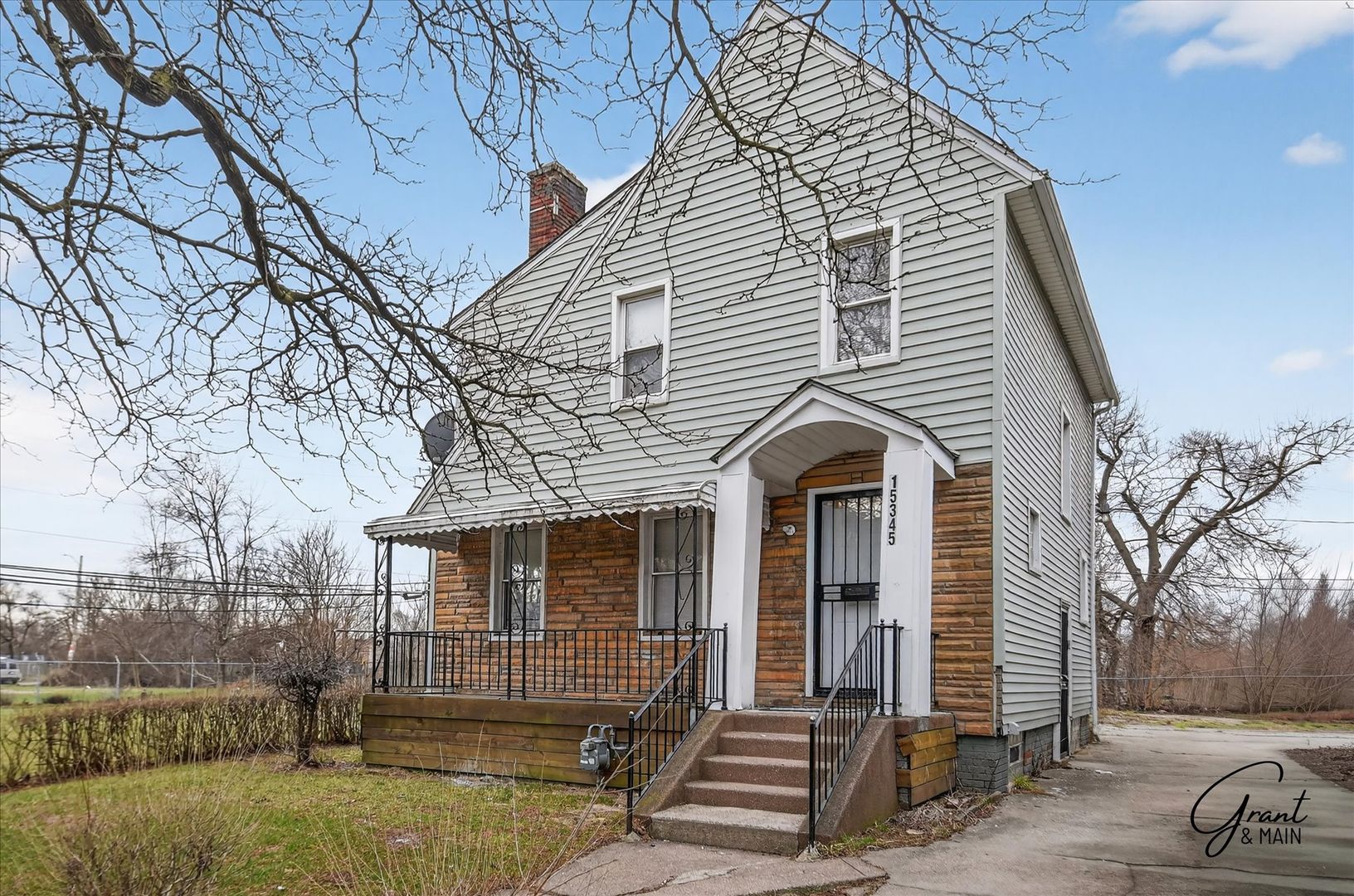 Detroit House: 15345 Parkside