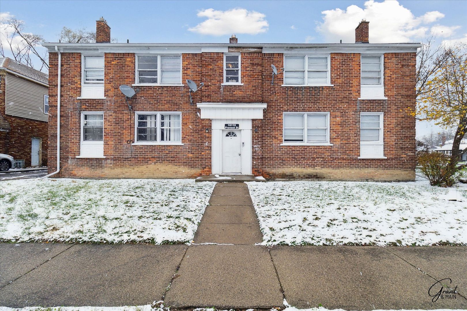 Detroit Apartment: 15818 Puritan