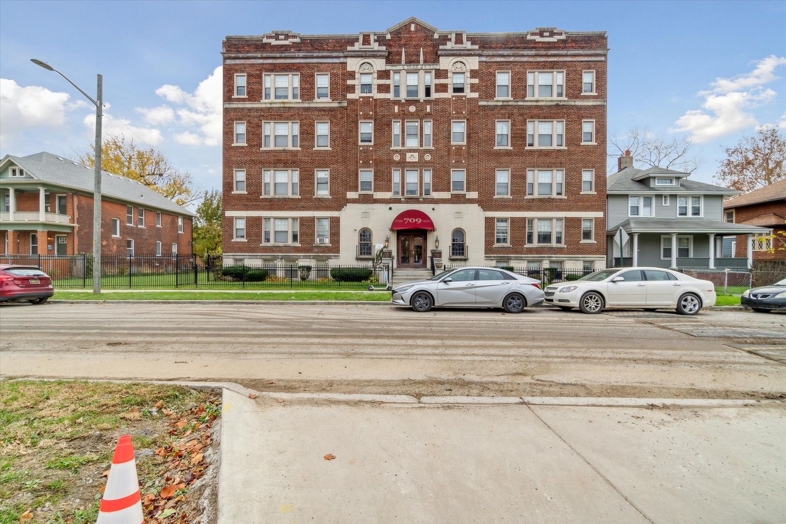 Detroit Apartment: 709 Hazelwood