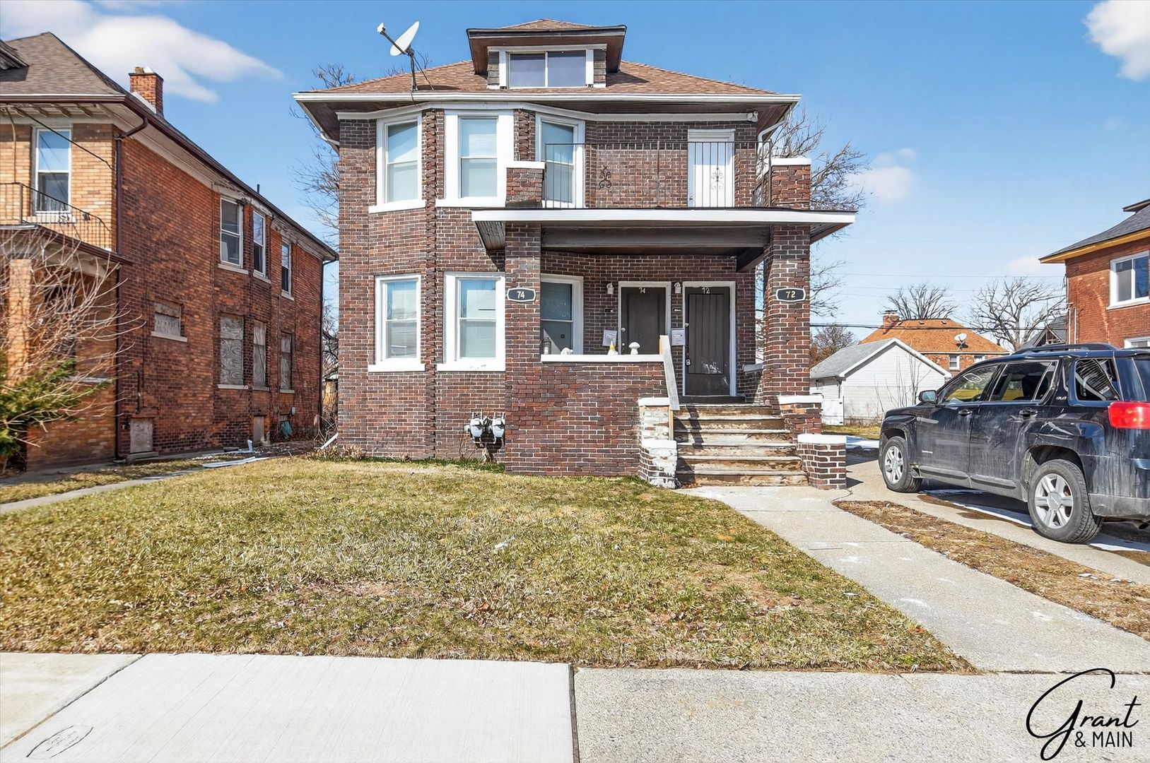 Highland Park Apartment: 72-74 Pilgrim St.