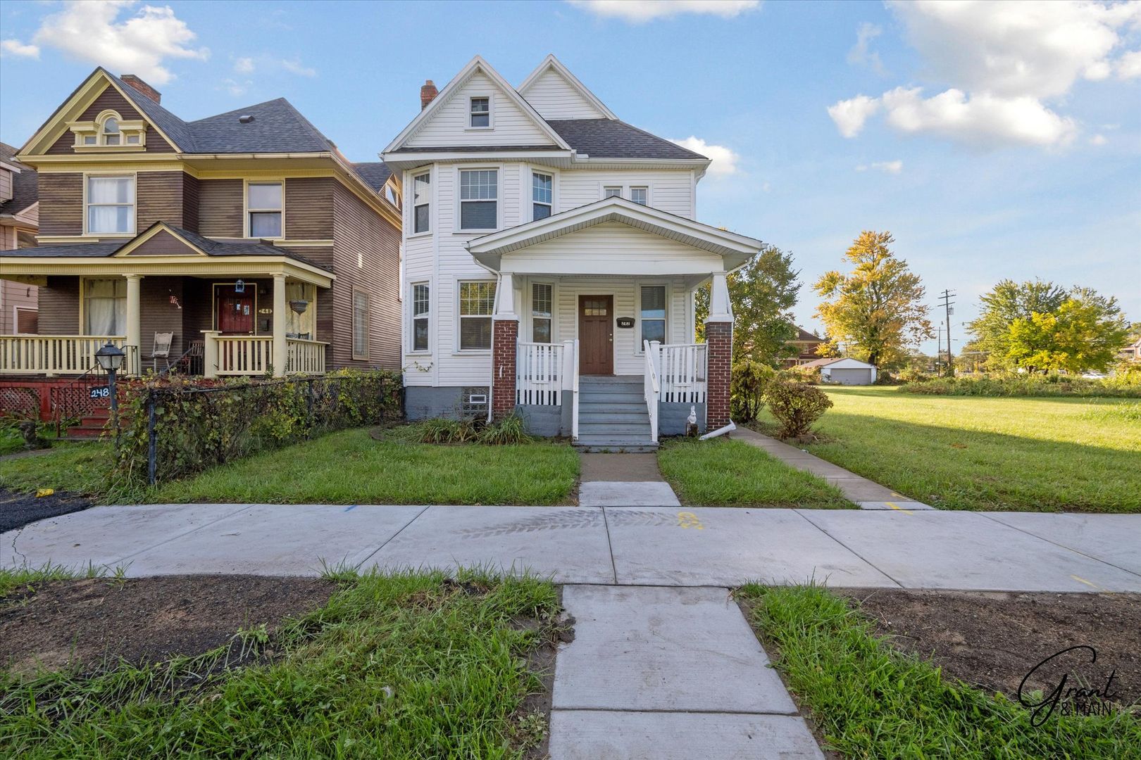 Detroit House: 242 Harmon St