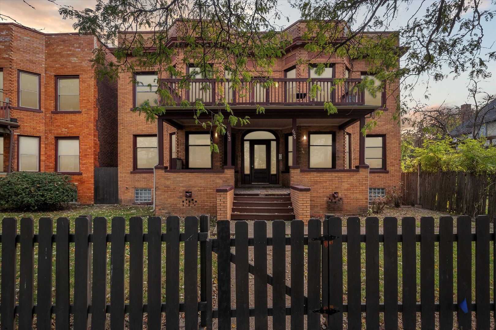Detroit Apartment: 626 E Ferry St