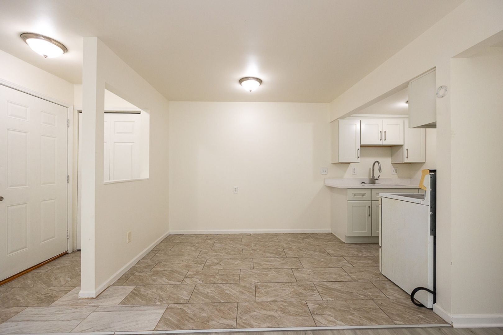 22330 W Warren 22330 W Warren Ave LLC 6 of 8