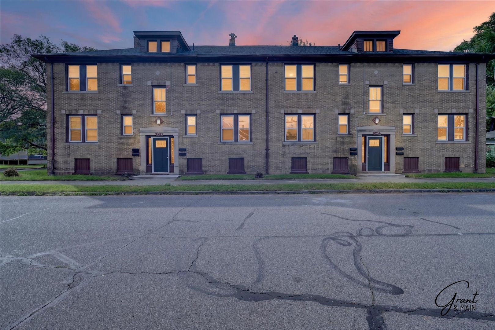 Detroit Apartment: 7005 - 7015 Eaton Street