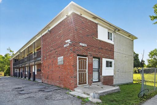 1 bedroom $750 – photo 1