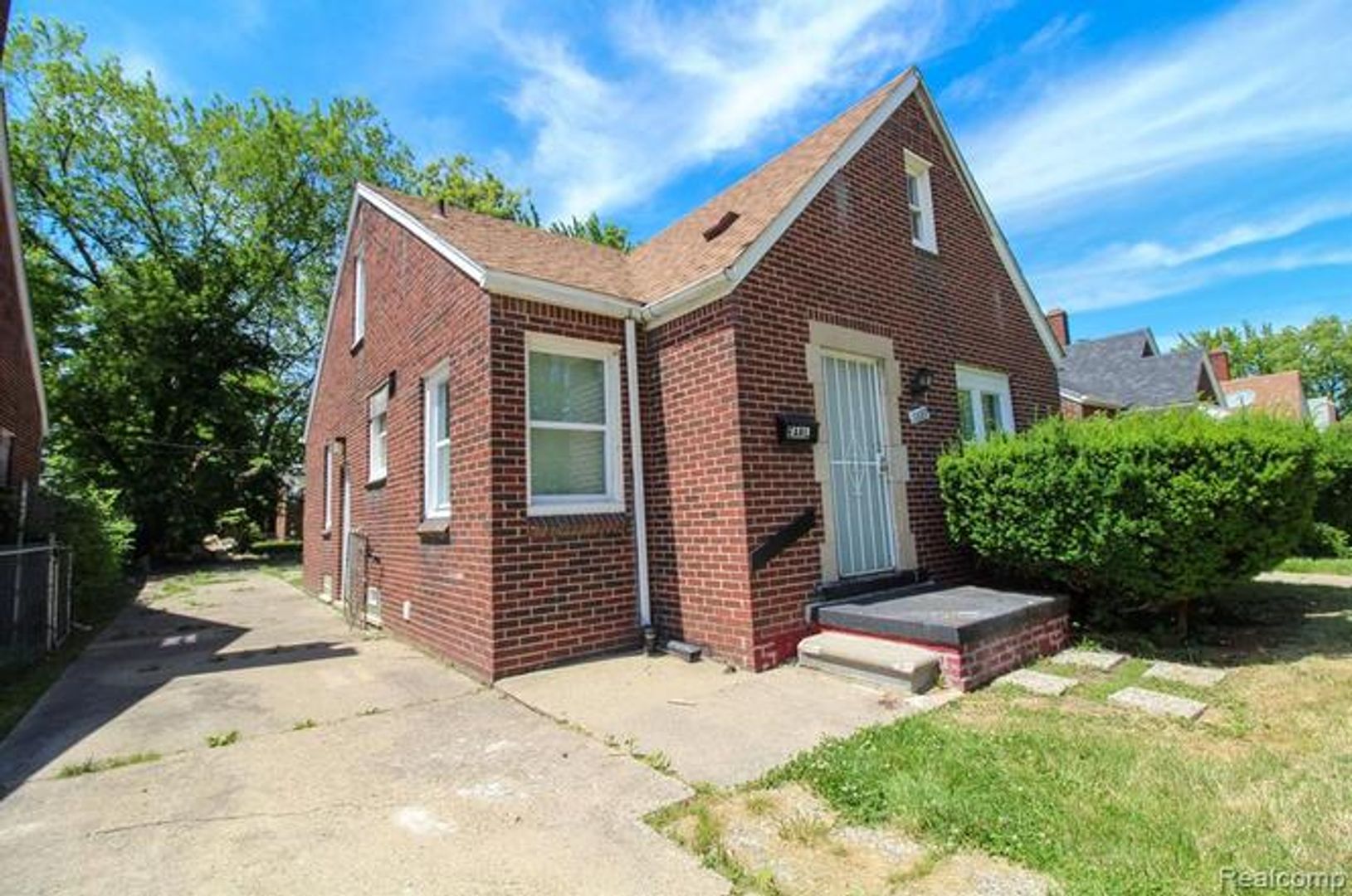 Detroit House: 11689 Wayburn