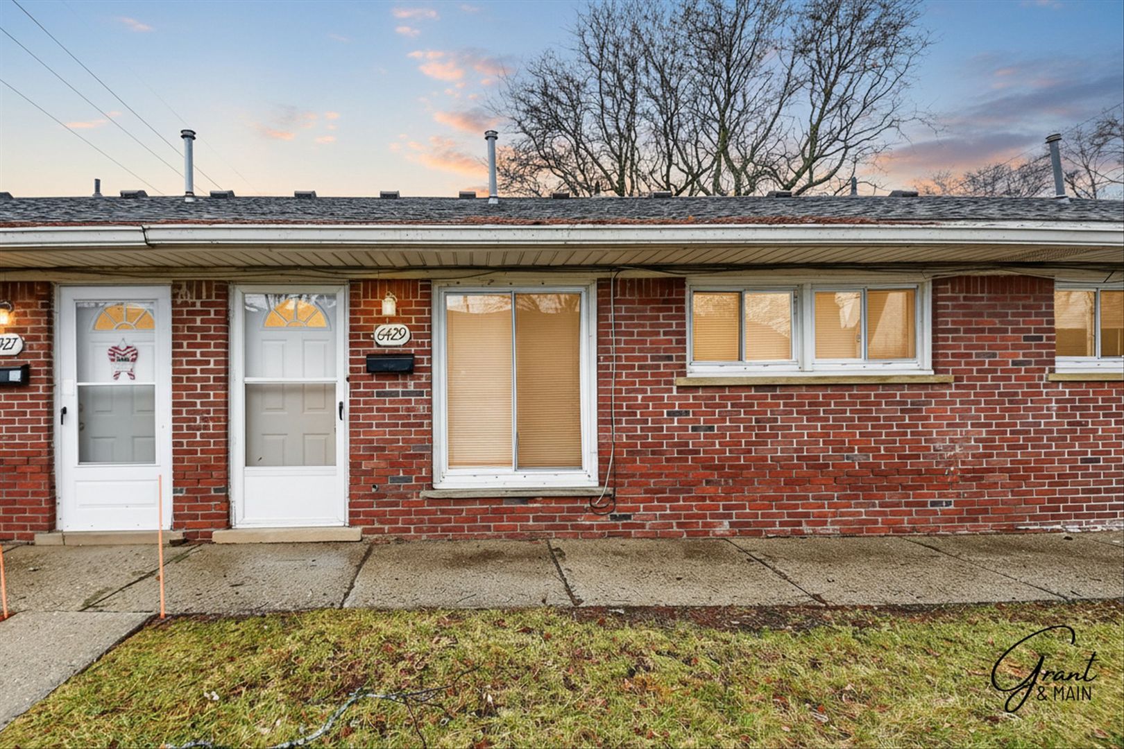 Garden City Apartment: 6409 Middlebelt