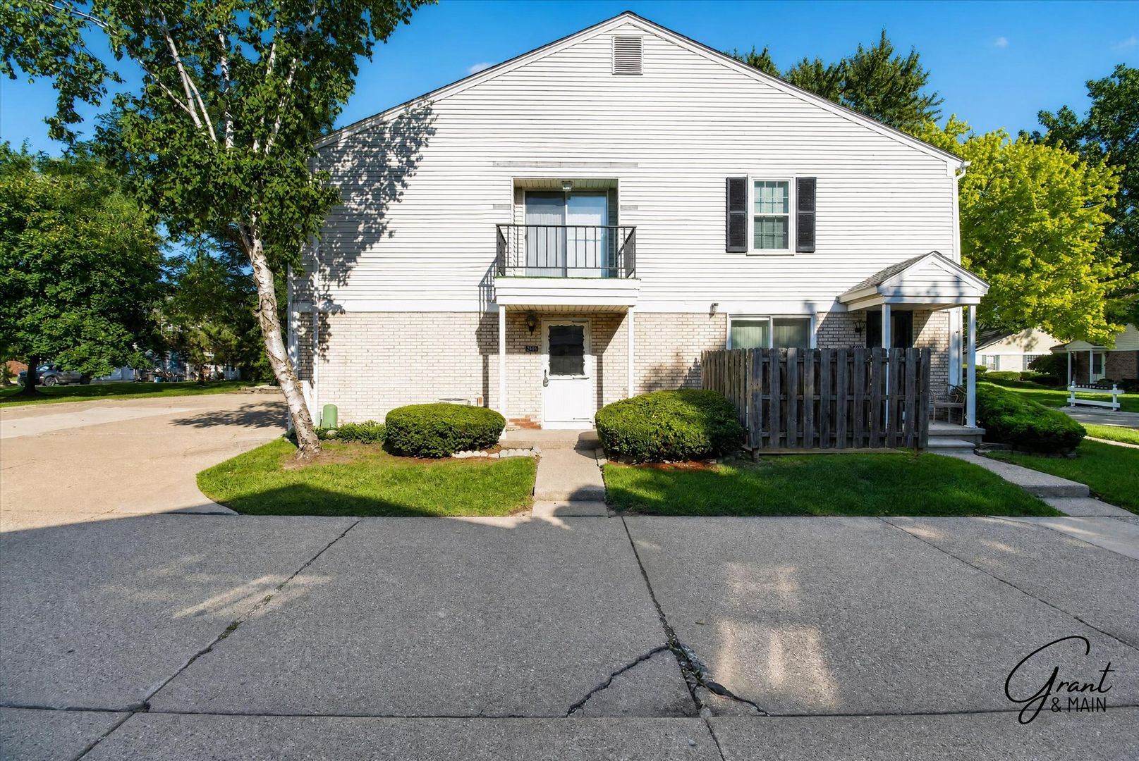 Harrison Township House: 24715 Meadow Ln #36