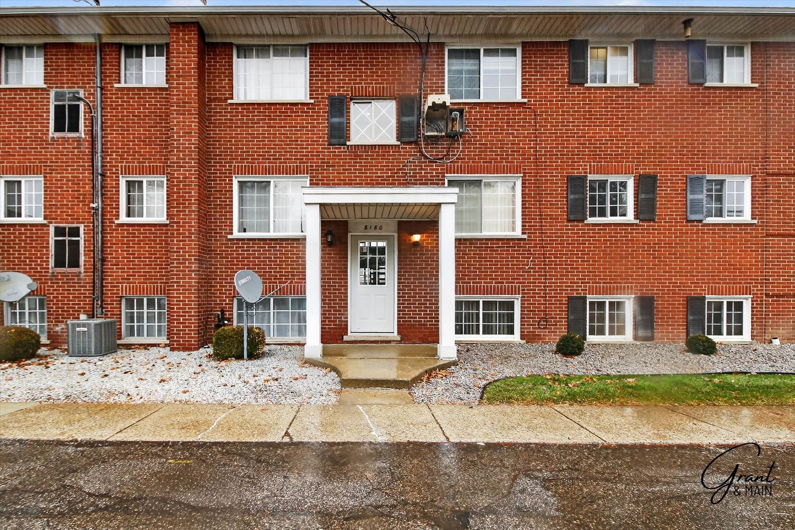 Sterling Heights House: 8180 Crestview Dr