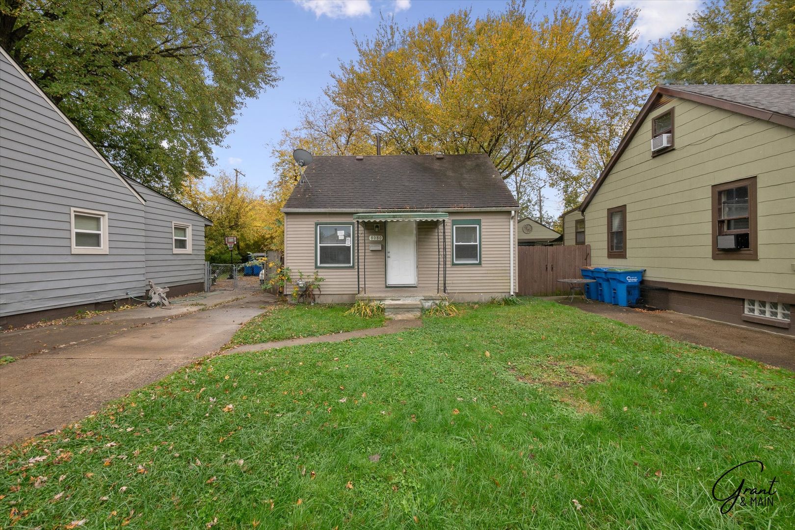 Warren House: 8080 Essex