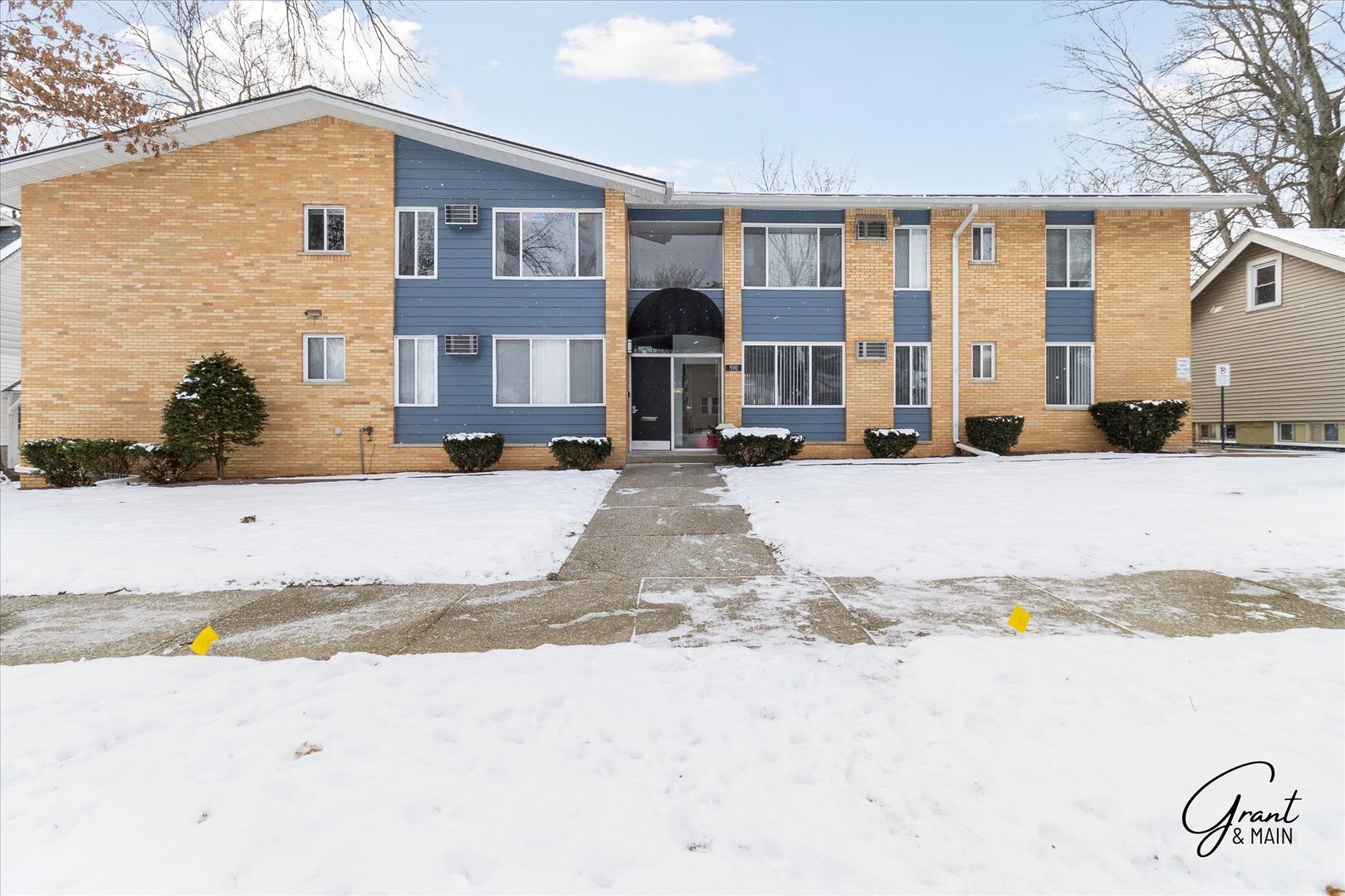 Ferndale Apartment: 590 E. Lewiston