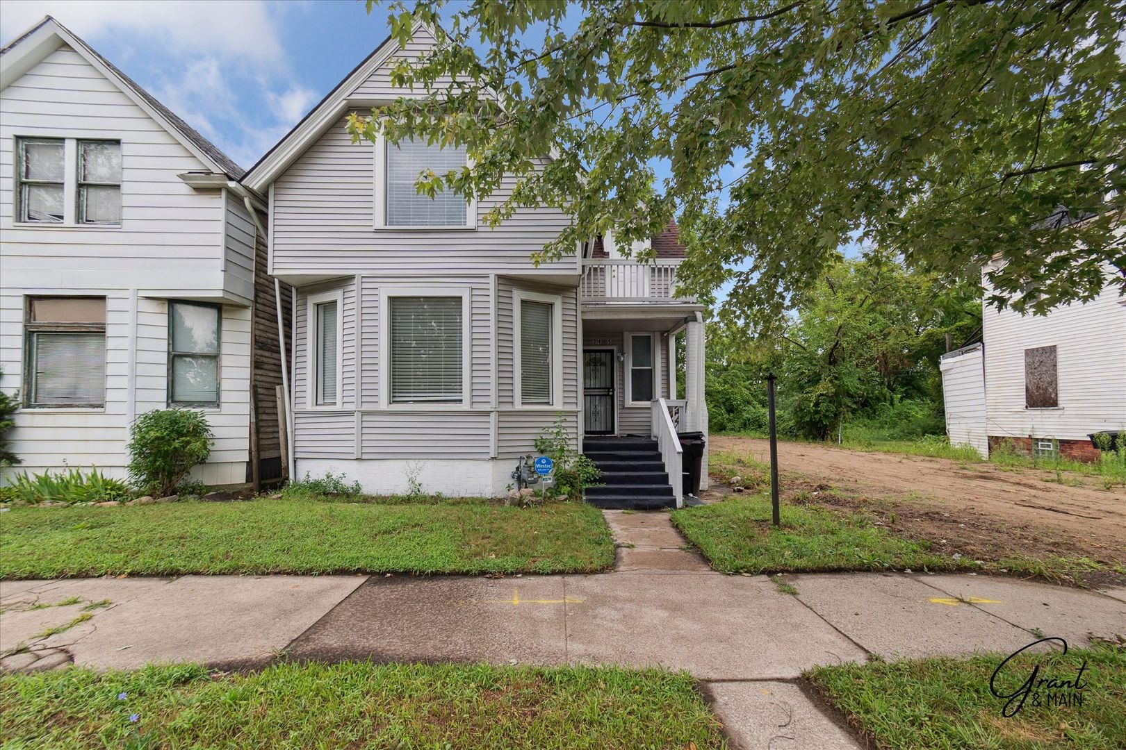 Detroit House: 3415 E Canfield St