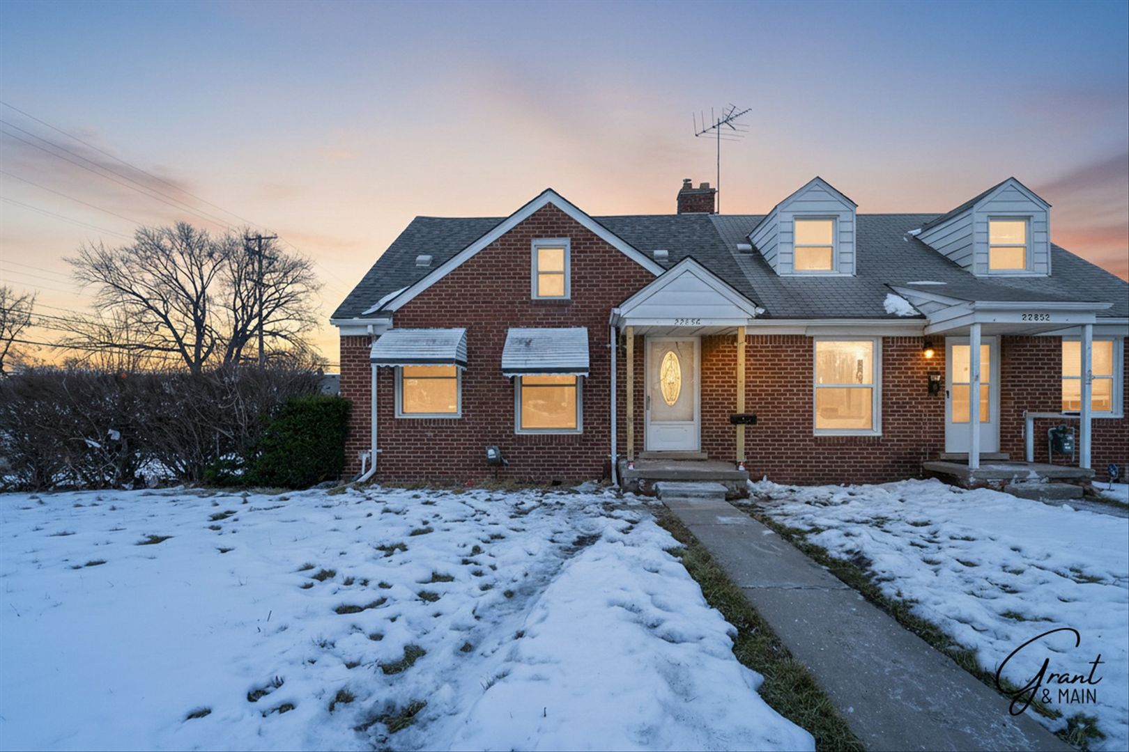 Eastpointe House: 22856 Brittany Ave