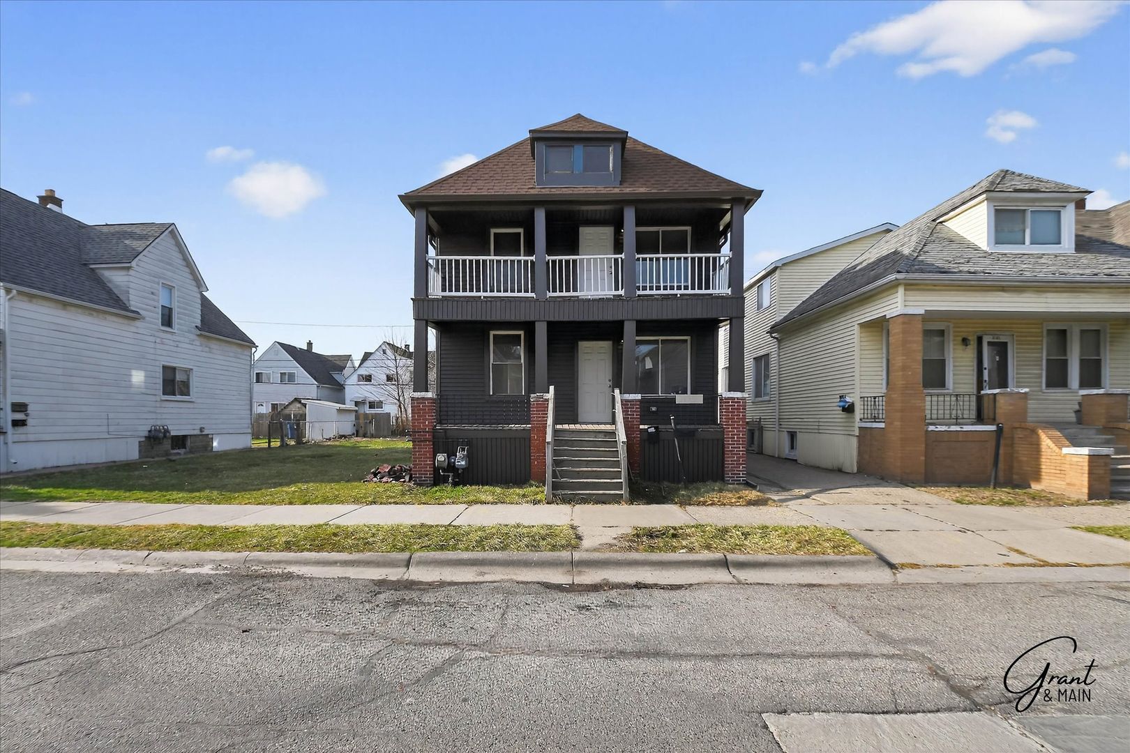 Hamtramck Apartment: 3175-3177 Jacob