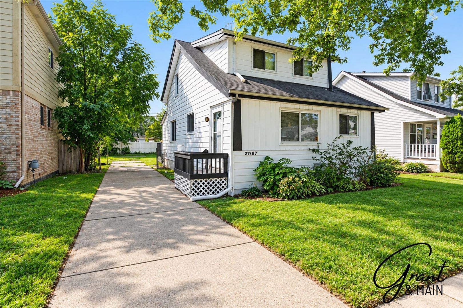 Eastpointe House: 21787 Nevada