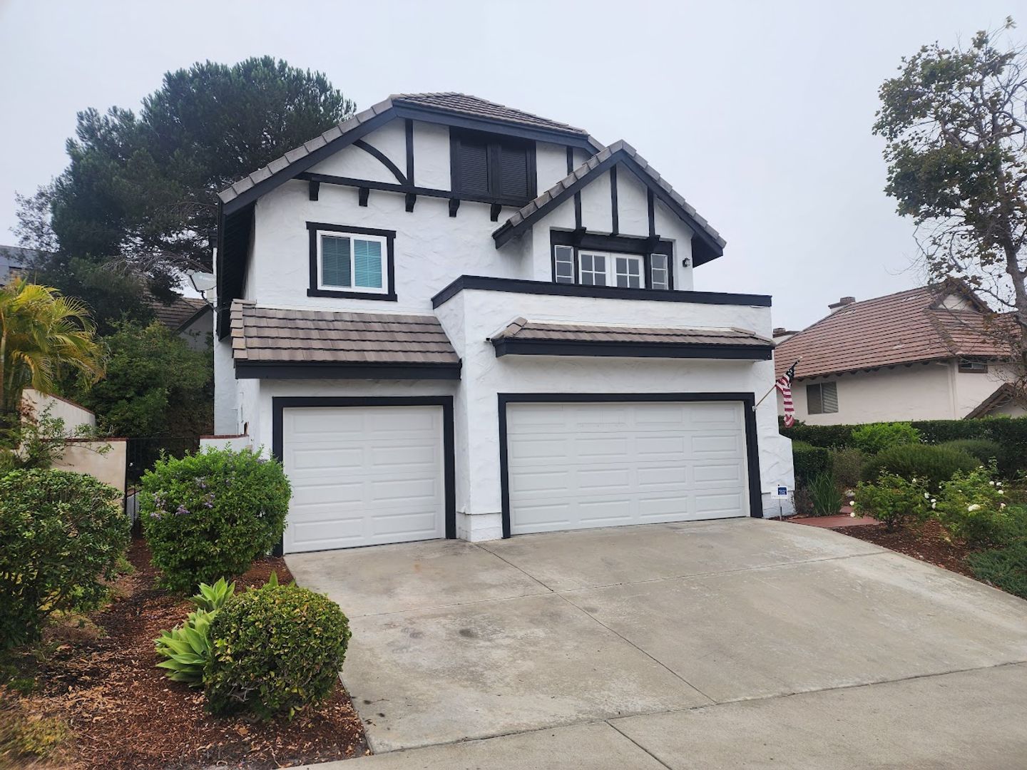 San Diego House: 13972 Royal Melbourne Square