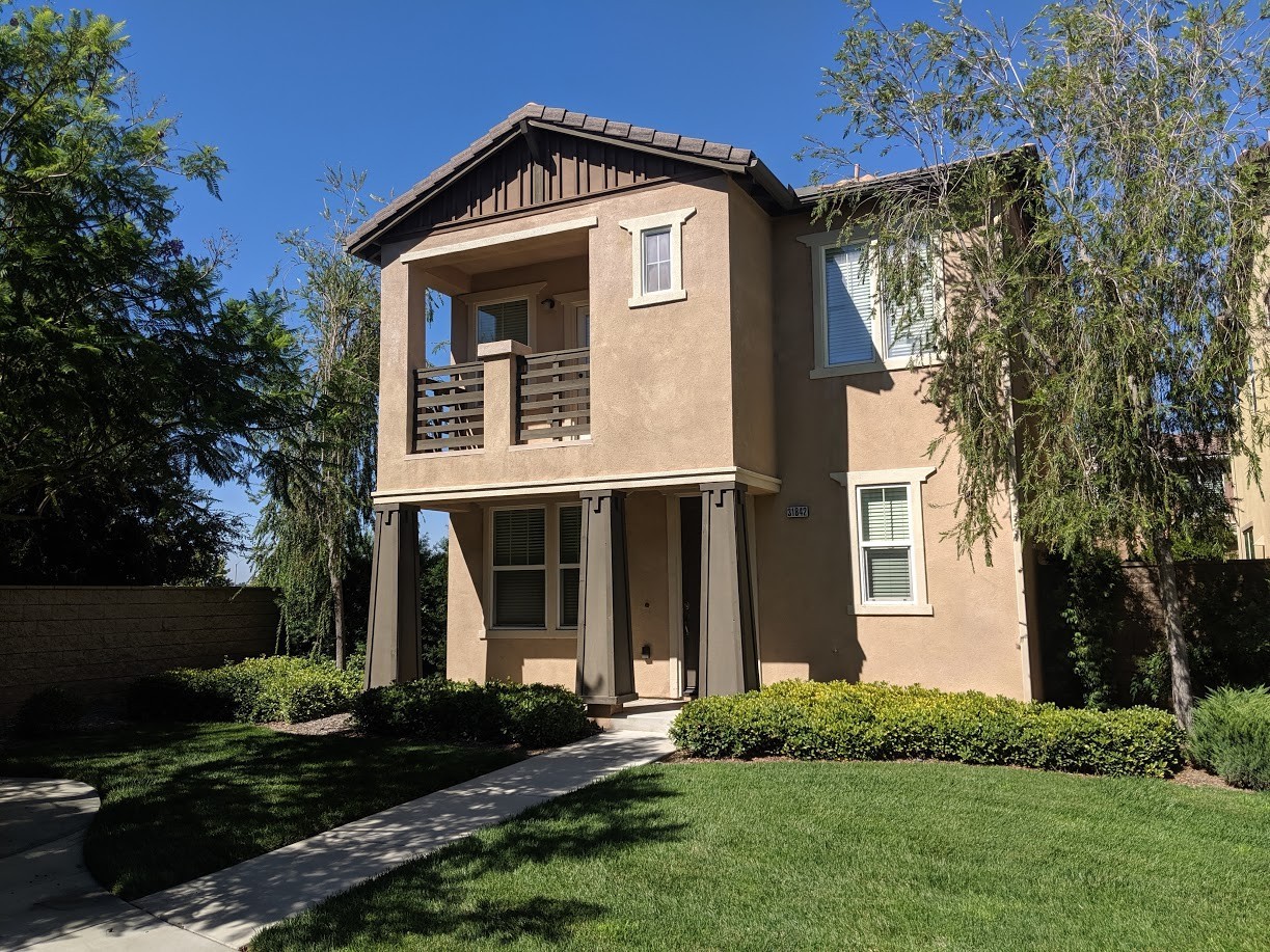 Temecula House: 31842 Domenoe Way