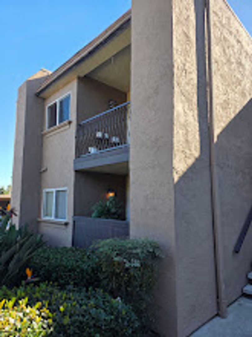 Oceanside Condo: 155 Avenida Descanso