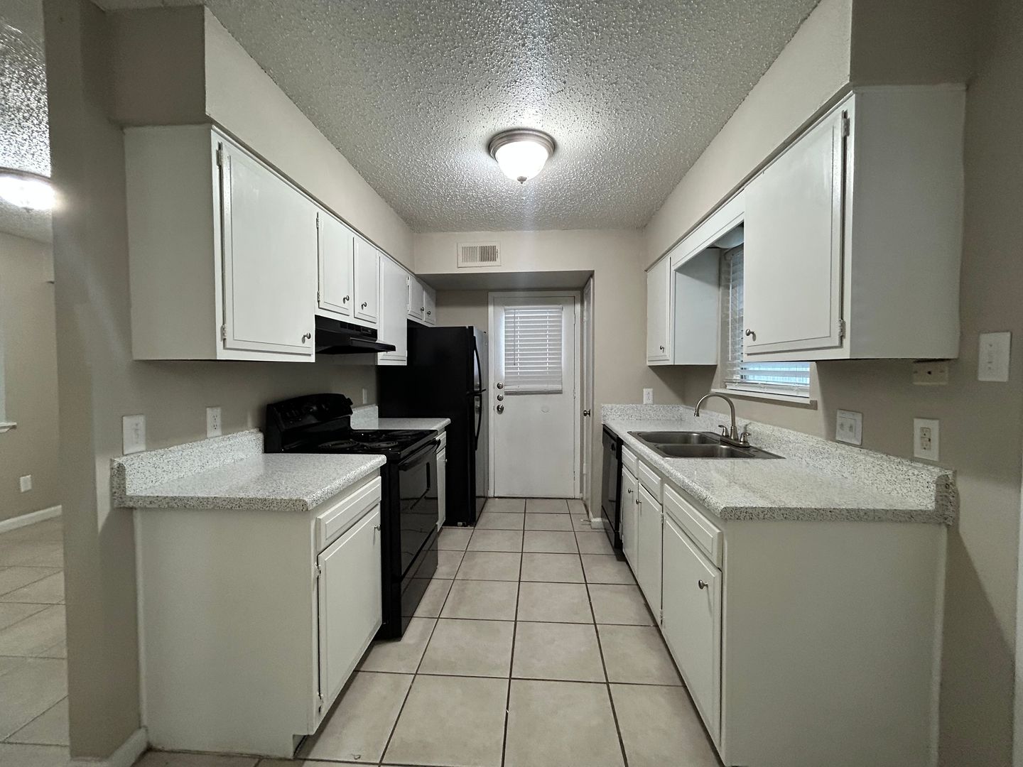 Beaumont Apartment: 3925 Crow Road