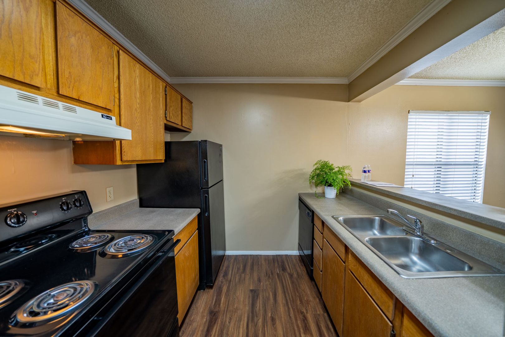 Lubbock Apartment: 5917 67th Street