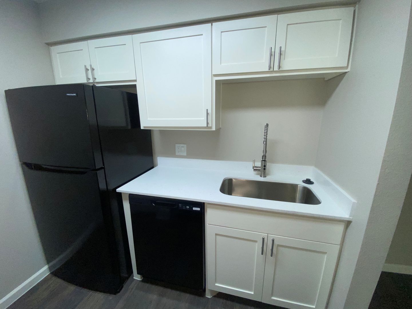 Beaumont Apartment: 4045 Treadway