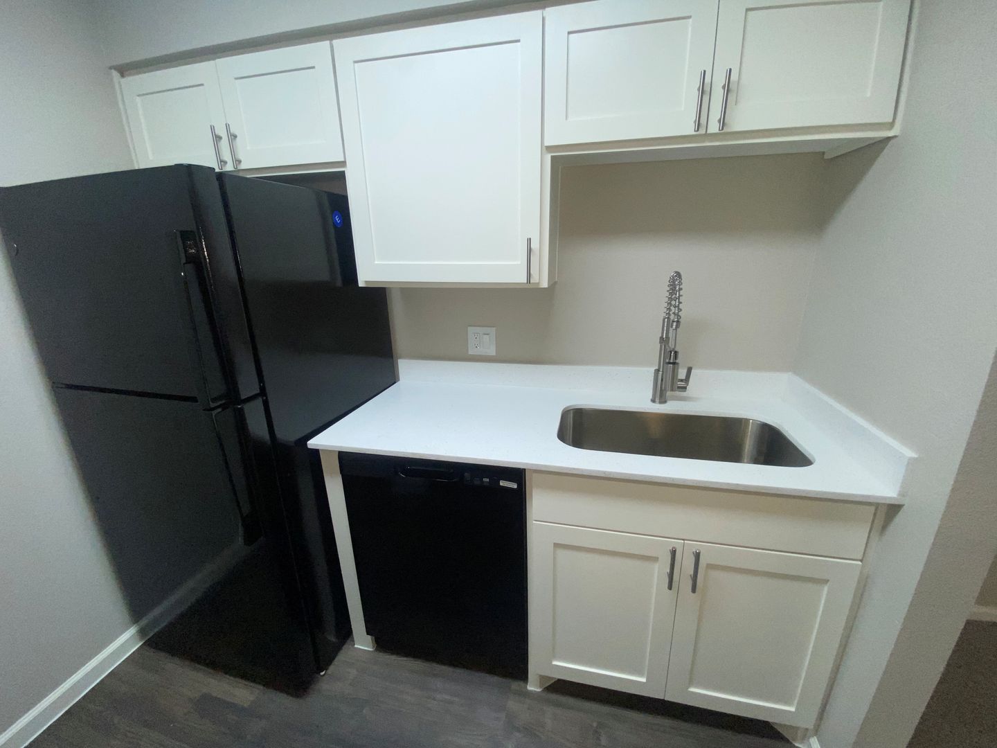 Beaumont Apartment: 4045 Treadway
