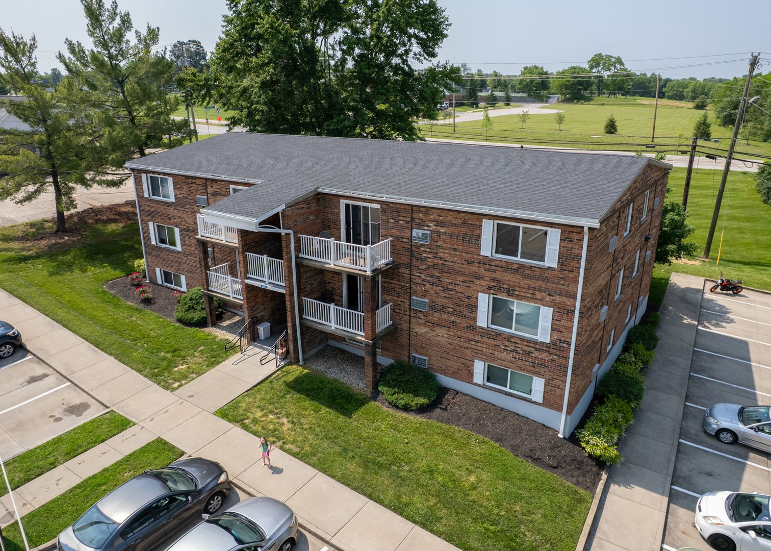 Burlington Apartment: 2600 Peoples Ct Ste 7