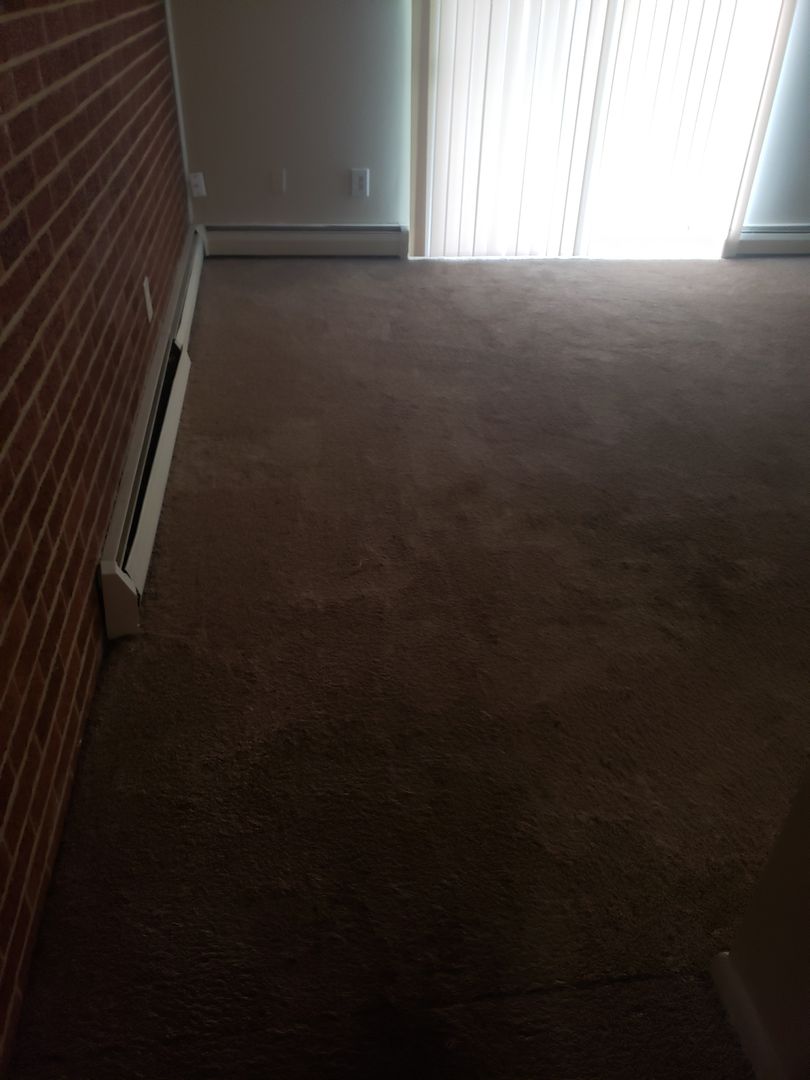 Milford Apartment: 892 Mohawk Trail