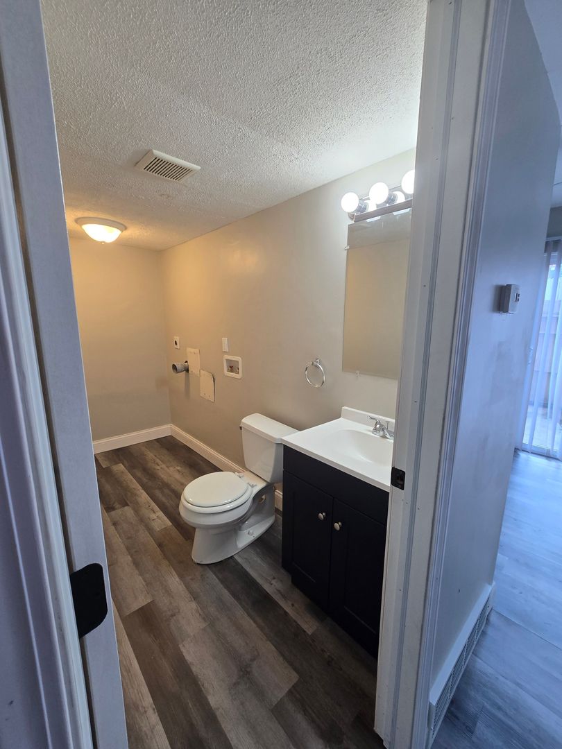 Erlanger Townhome: 3215 N. Talbot Ave.