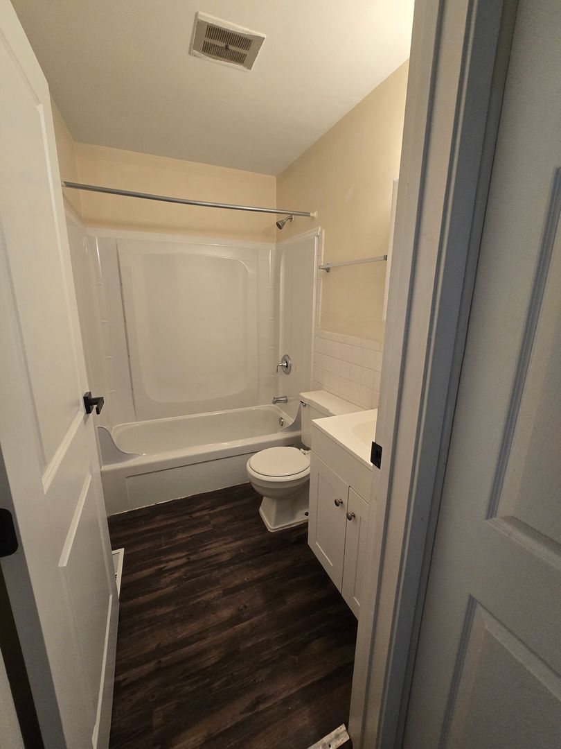Erlanger Townhome: 3231 N. Talbot Ave.
