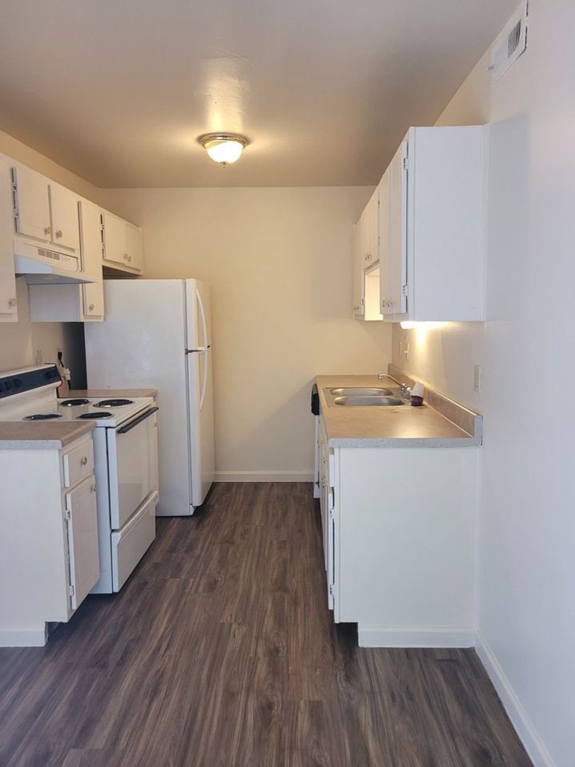 Erlanger Townhome: 3220 N. Talbot Ave.