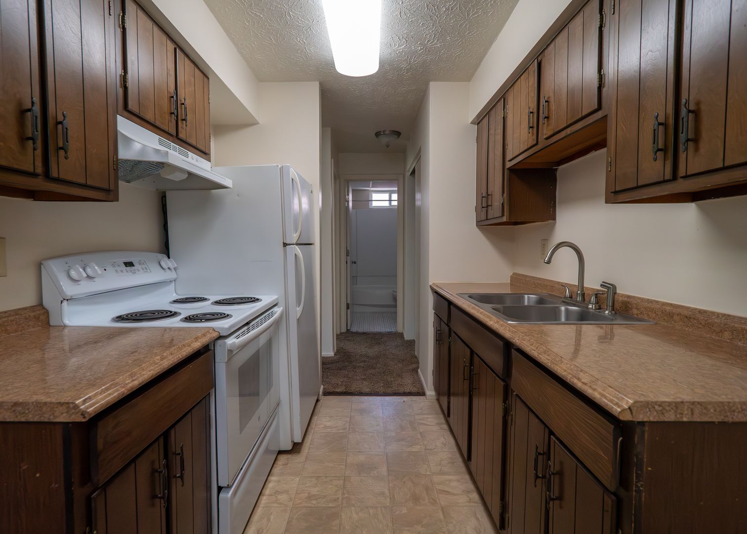Burlington Apartment: 2600 Peoples Ct Ste 7